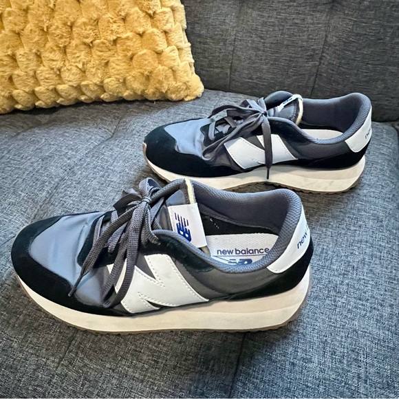 Men’s New Balance 237 sneaker size 9.5 - Picture 2 of 7